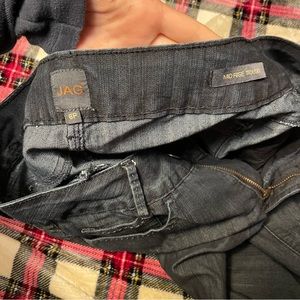 Jag mid rise trousers size 6 dark blue